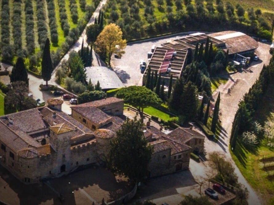 Castello di Gabbiano: la “fortezza dei gourmet” con alta ospitalità e cantina centenaria - Il Cavaliere di Gabbiano 5